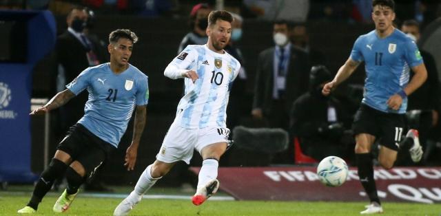 B体育赛事-阿根廷队没让梅西首发，还是给了巴黎面子的